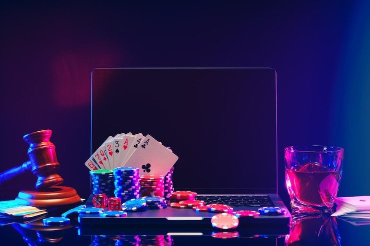 Meja live dealer dengan blackjack, roulette, dan baccarat yang tersedia di sakongkiu untuk pemain mobile.